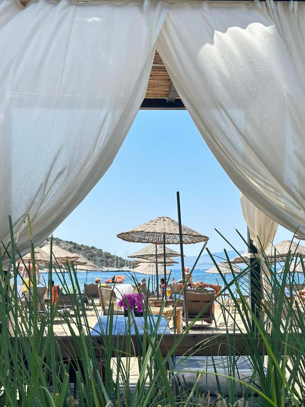 Ambrosia Hotel Beach & Spa Bitez Exteriör bild