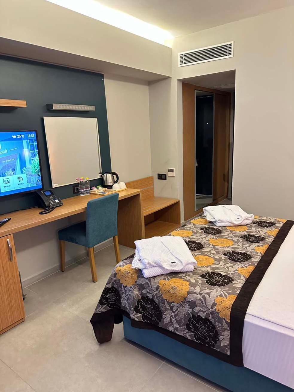 Ambrosia Hotel Beach & Spa Bitez Exteriör bild