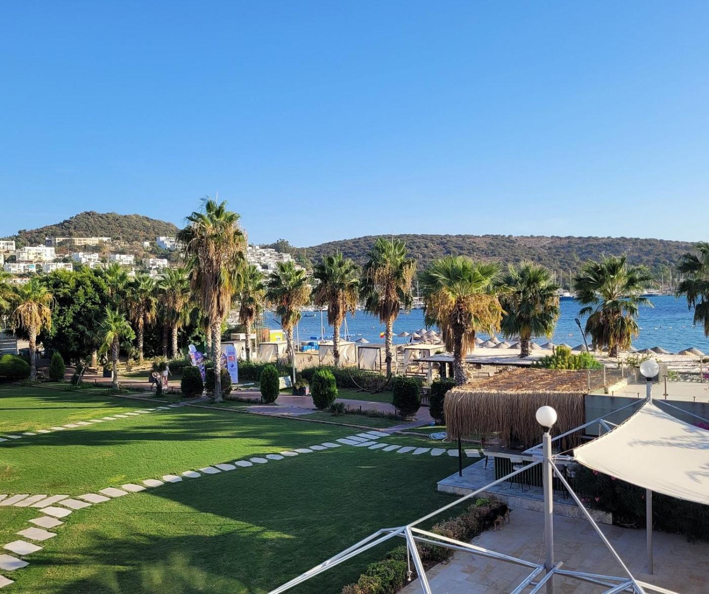 Ambrosia Hotel Beach & Spa Bitez Exteriör bild